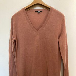 Uniqlo V-neck Sweater